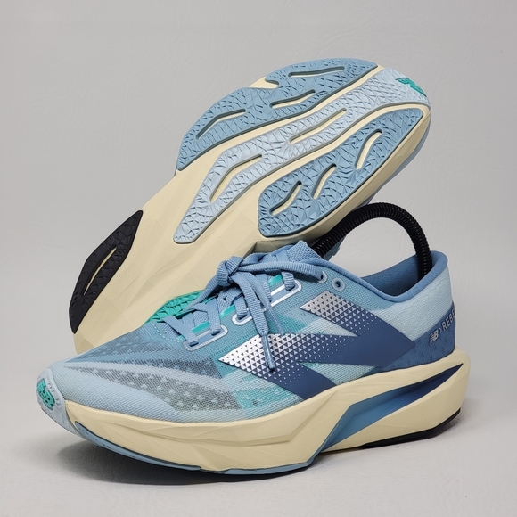 New Balance Fuelcell Rebel V4 WFCXCH4 Women Size 8.5 Running Shoes Aqua New - Picture 1 of 10